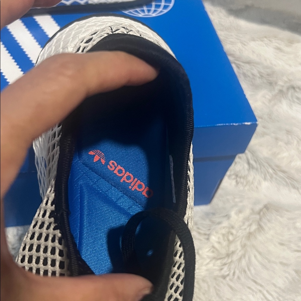 Adidas Deerupt Runners Men’s Sneakers - Picture 2 of 6